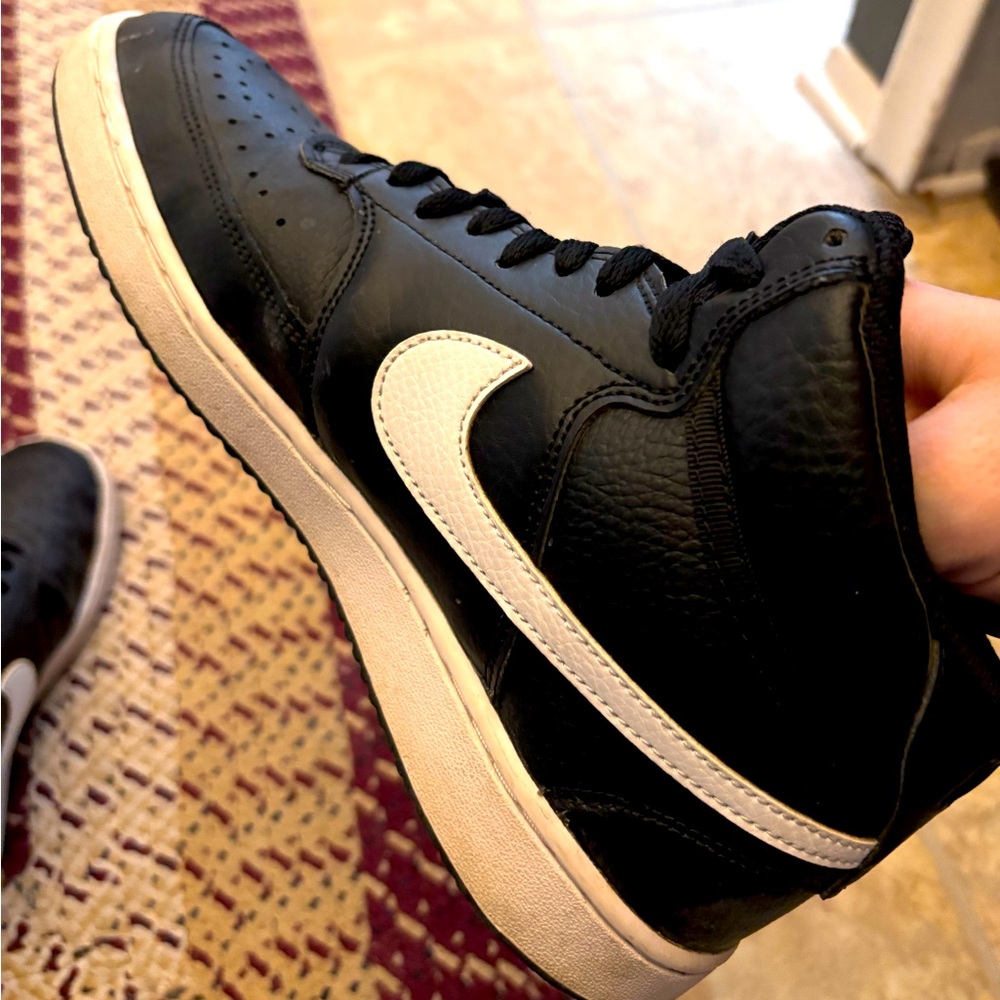 Nike one and black and white size 9.5. Authentic.